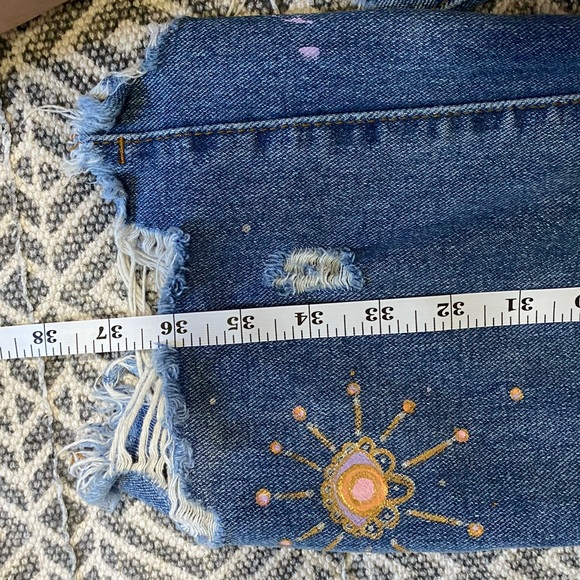 Hand painted cropped boyfriend jeans - Picture 8 of 16